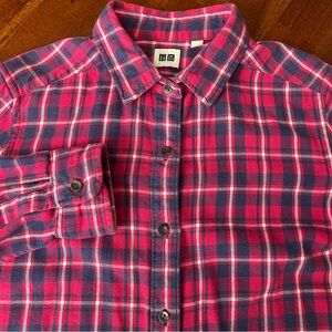 Uniqlo Red Navy Plaid Long Sleeve Cotton Flannel Shirt